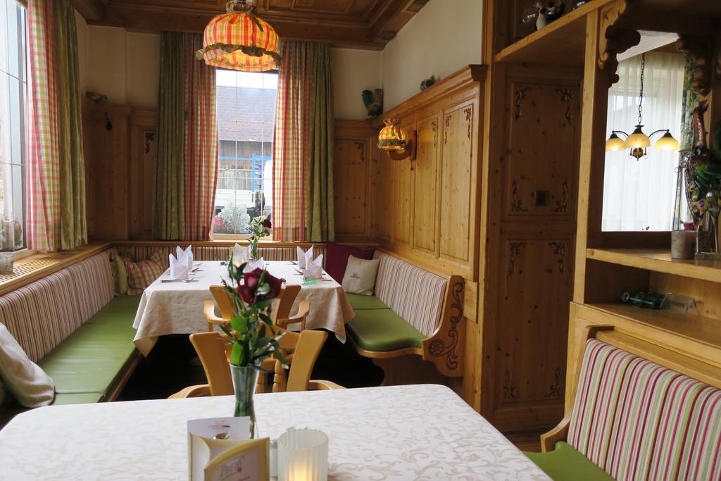 Hotel Restaurant Boeck "Roter Hahn" Sankt Poelten Exterior photo
